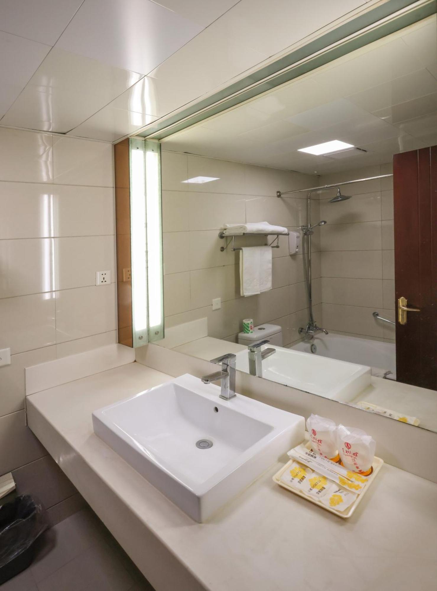 Shanghai Yuhang Hotel Экстерьер фото